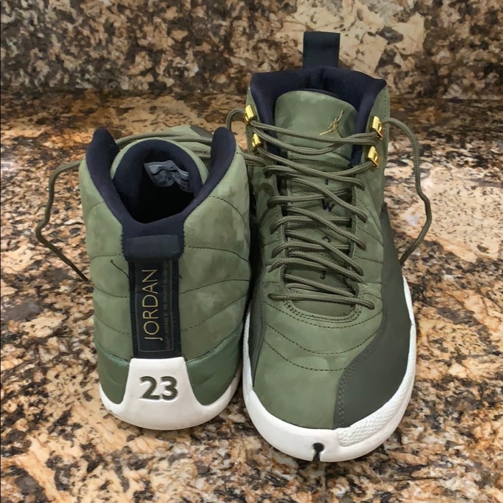 Jordan Retro 12’s Chris Paul’s Class of 2003